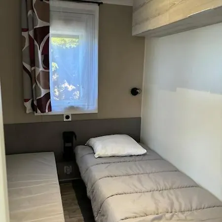 Apartment Mobil-home Vue Camping 4*